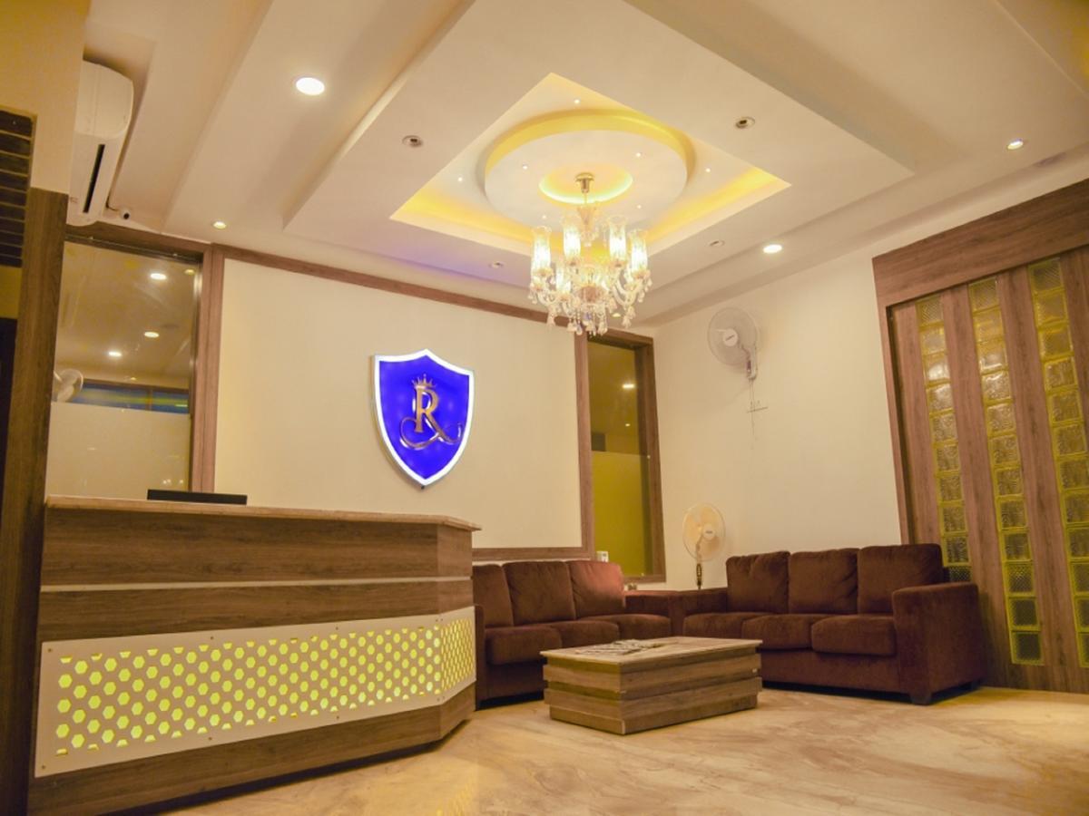 Royal Inn Khandwa Bagian luar foto